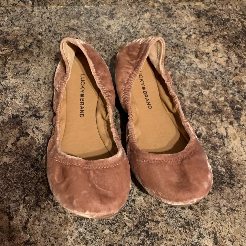 Lucky brand flats